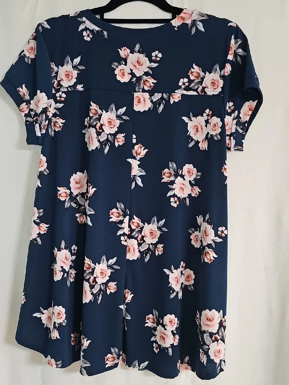 LuLaRoe Navy Tee Erika with Blush Pink Rose Print - Picture 2 of 6